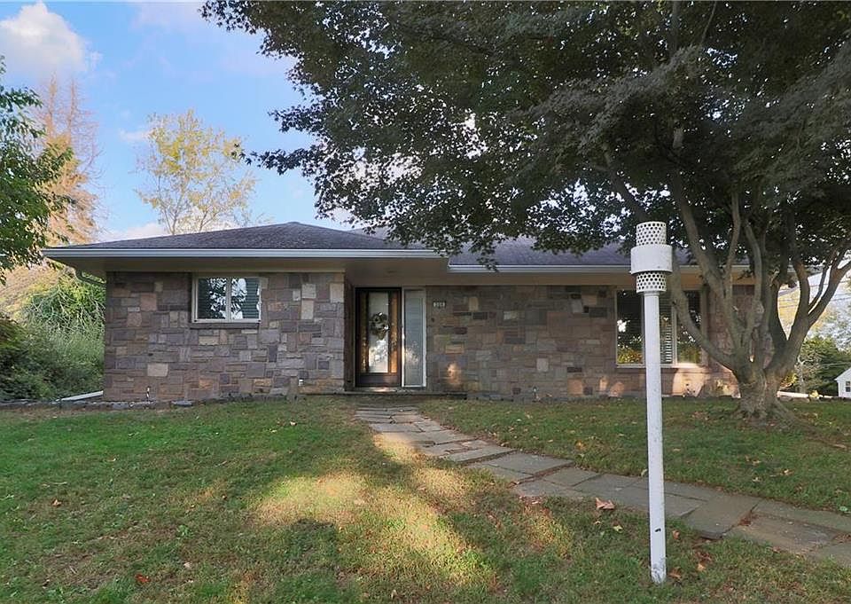1st image of 208 Kendon Dr