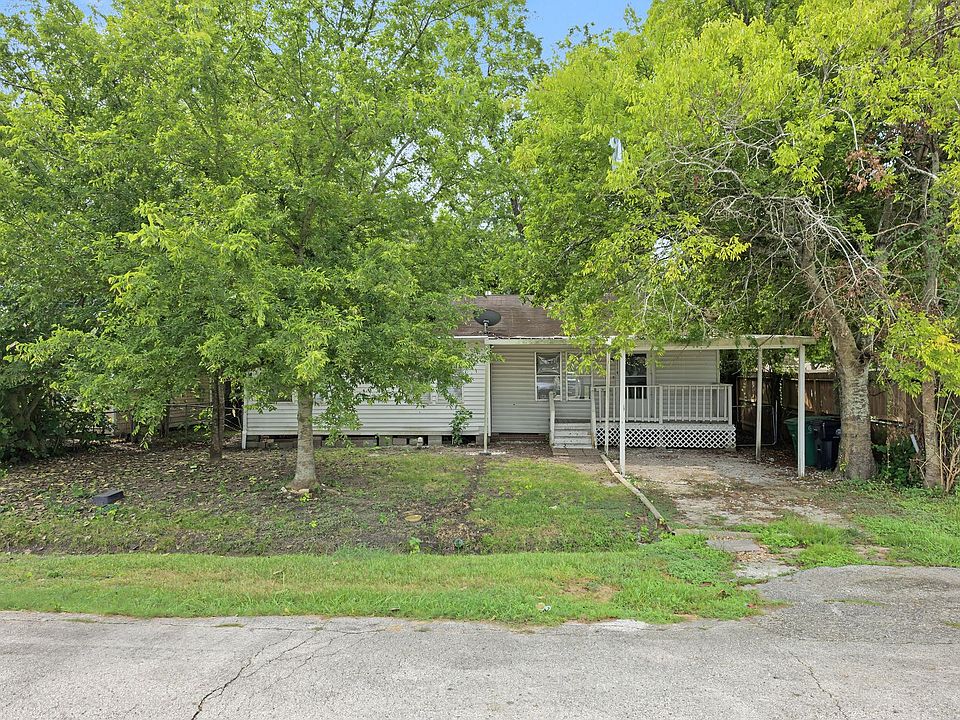 1st image of 4114 Clover St