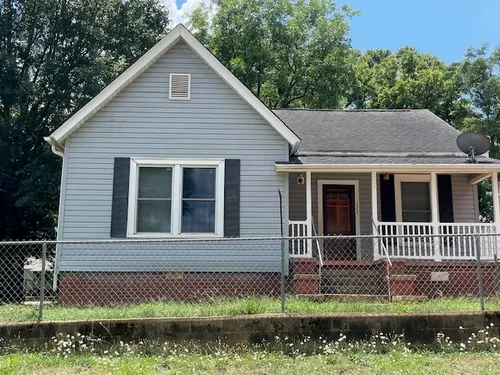 122 Bailey St Photo 1