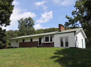 562 W Bear Hollow Rd, Rogersville, TN 37857