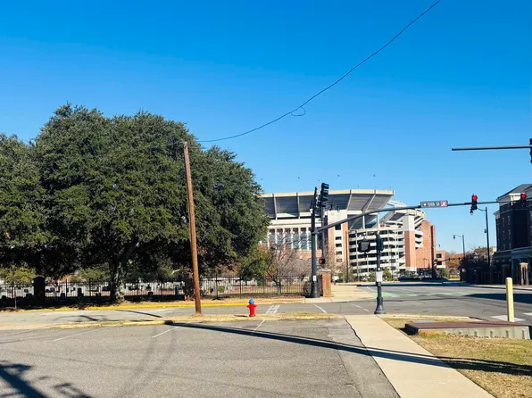 1009 12th St #4, Tuscaloosa, AL 35401