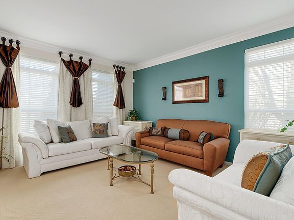 Cove molding and designer fabric draperies