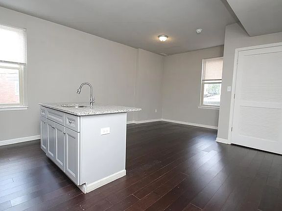 4th image of 1632 N 29th St Floor 2