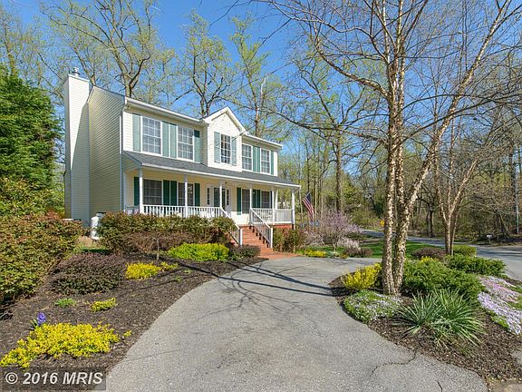 2nd image of 1028 Lake Claire Dr