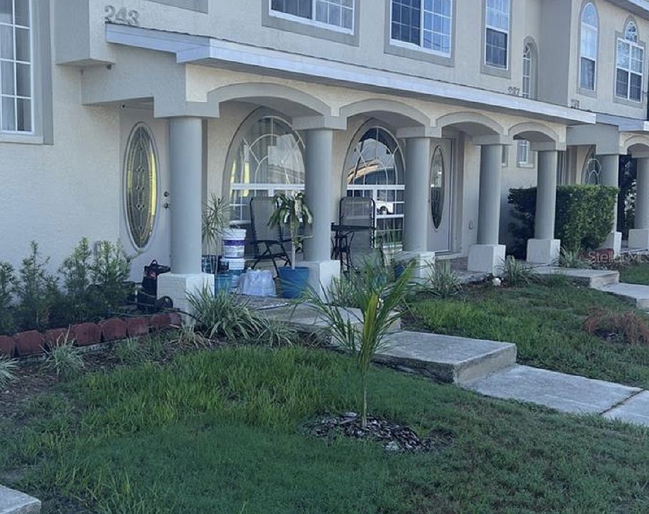 1st image of 237 N 8th St