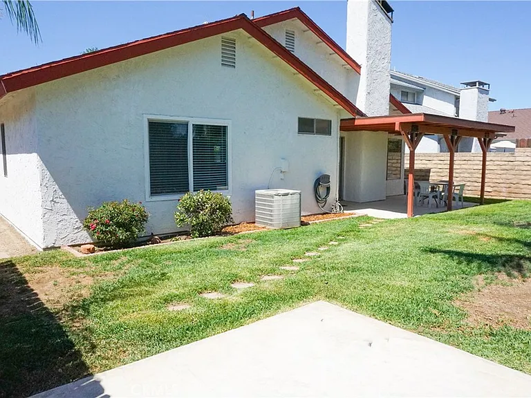 21848 Dupont St — Photo 22