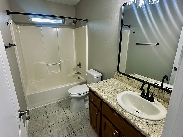 7570 Woodmont St — Photo 24