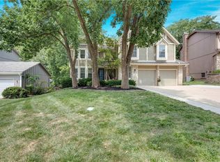 11509 Carter St, Overland Park, KS 66210