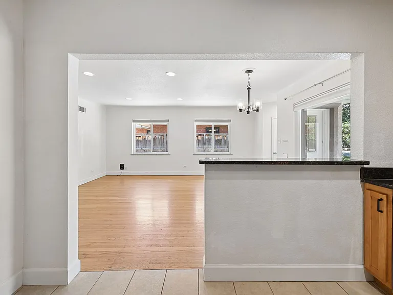 840 N Krameria St — Photo 55