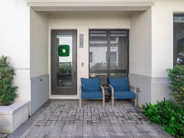 8275 NW 48th St, Doral, FL 33166