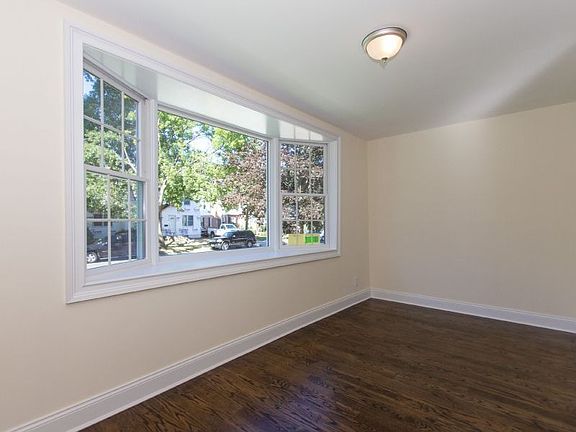 2nd image of 85 Irving Ave