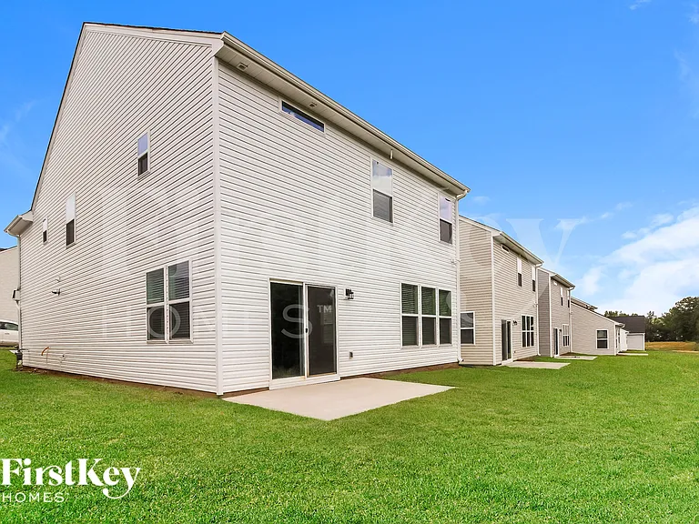 304 Ashborne Ln — Photo 15
