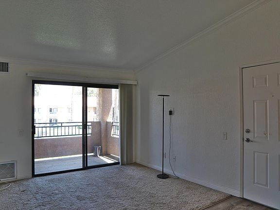 3rd image of 78650 Avenue 42 APT 512
