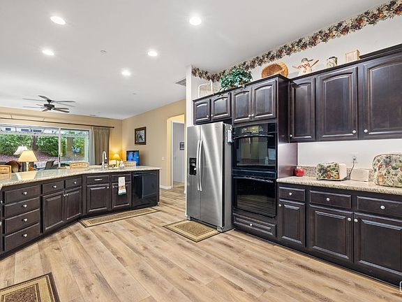 4th image of 6211 Shelburne Dr