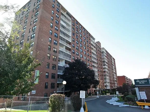 9801 67th Ave, Rego Park, NY