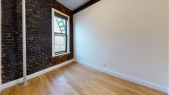 Rented by Bond New York | media 14