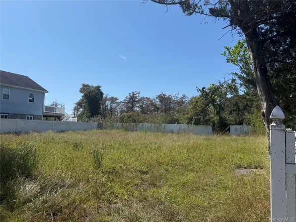 62 Laurelton, Mastic Beach, NY