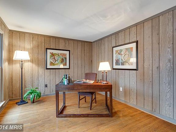 3rd image of 1003 Northwoods Trl