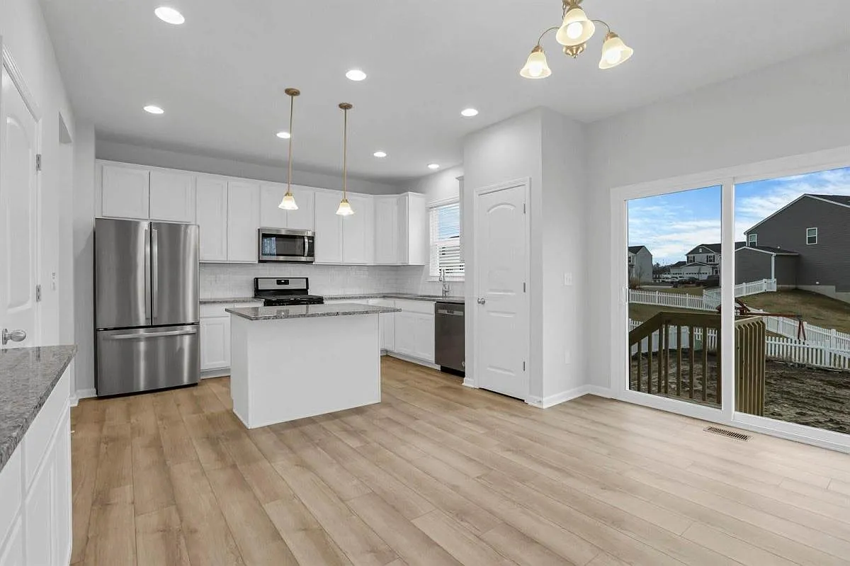 309 Raccoon Ave — Photo 3
