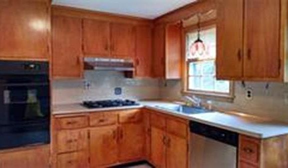 2nd image of 41 Oak St #41