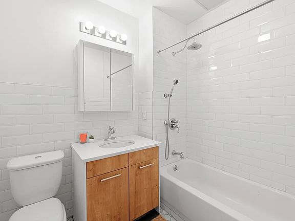5th image of 517 W 45th St #22B