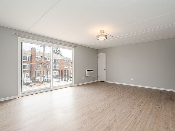 4th image of 21 S Waiola Ave #1