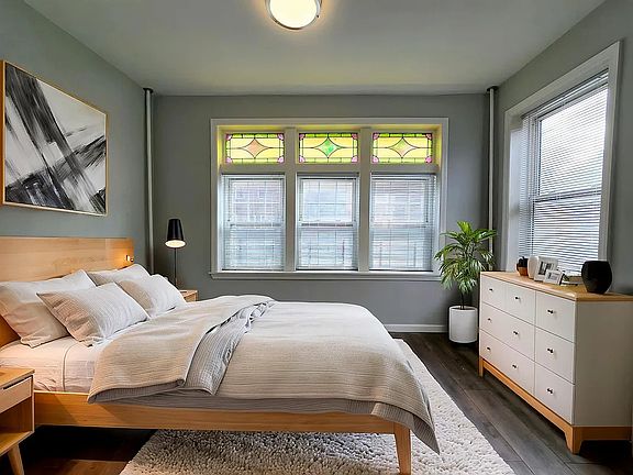 3rd image of 195 30th St #1A