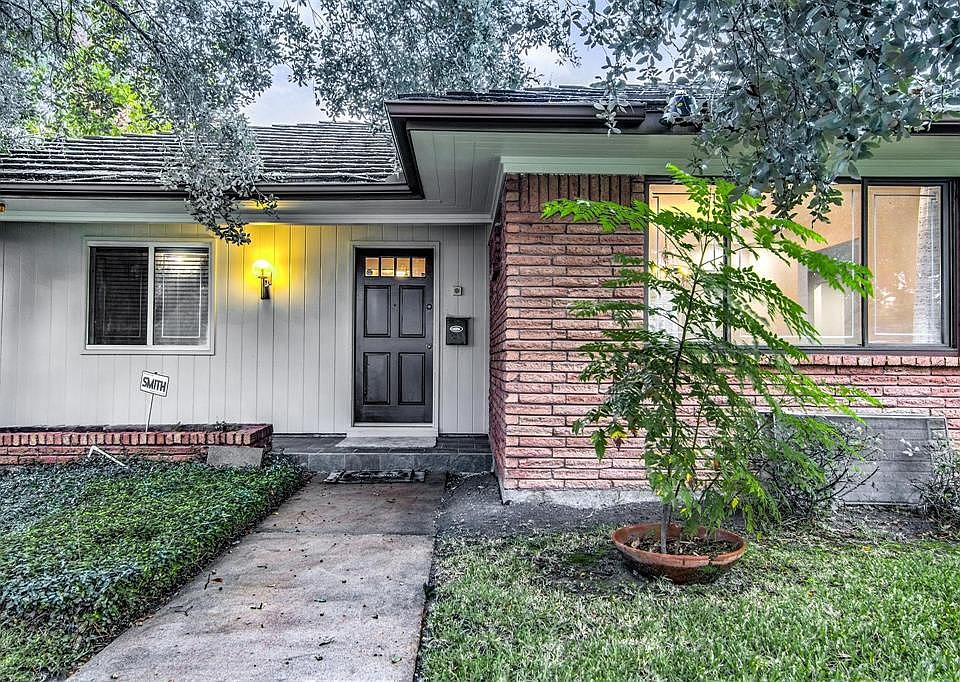 Grape SEED 1〜26 / 12〜26 5131 Grape St, Houston, TX 77096 | Zillow