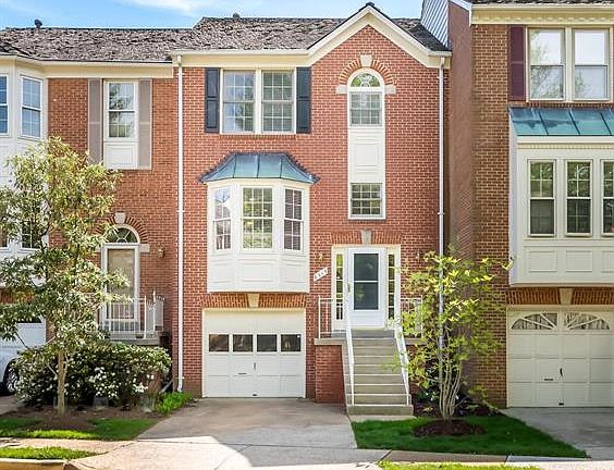 2nd image of 6315 Crooked Oak Ln