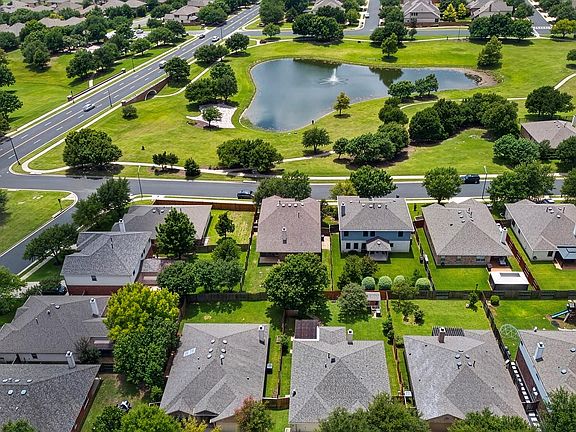 3rd image of 4489 Western Lake Dr