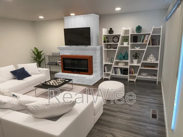 4292 Meadowbrook Ct NE, Salem, OR 97303