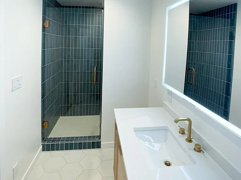 1760 Union St #4 — Photo 17