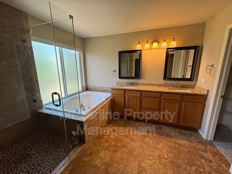 1148 Dream Lake Ct — Photo 8
