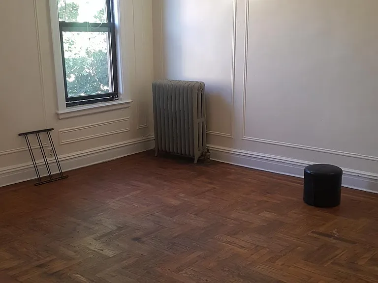 15 Intervale Pl #4B — Photo 11