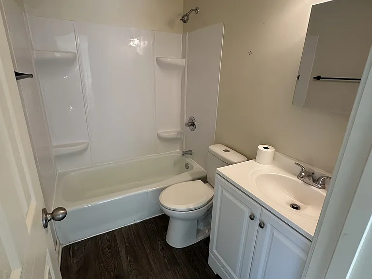 3235 N 84th Ter — Photo 17