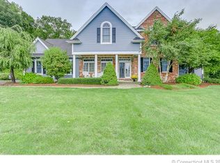 229 Westfort Dr, Meriden, CT 06451