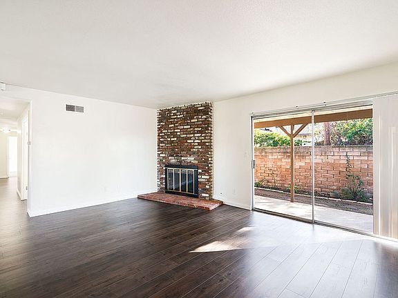 5th image of 1806 E Palm Dr