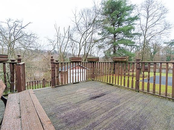 5th image of 805 Pennwood Dr