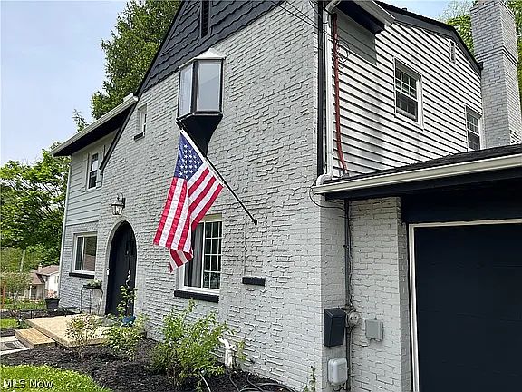 1st image of 607 Castle Blvd