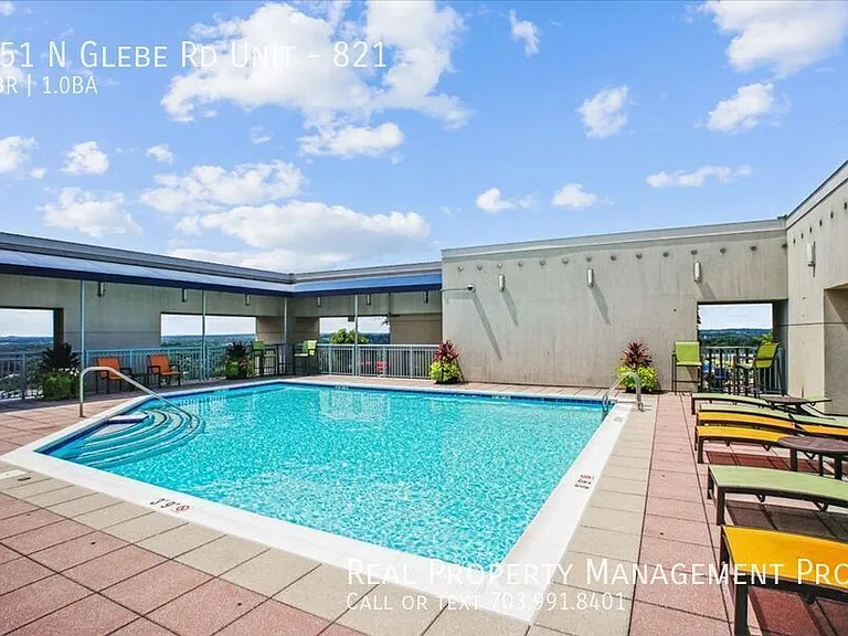 851 N Glebe Rd #821 — Photo 32