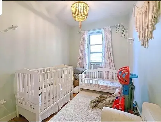 Rented by Manhattan Spaces | media 24