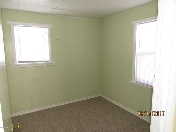 5th image of 1645 Stanley Dr