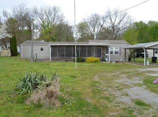 804 N 1st St, Grayville, IL 62844
