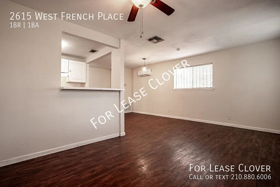 Cozy 1 Bed, 1 Bath Duplex A Block From Woodlawn Lake — Photo 3
