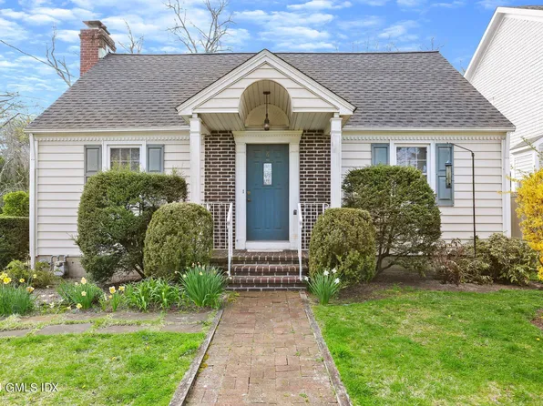 6 Center Rd, Old Greenwich, CT 06870