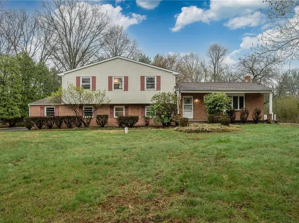 65 N Woods Ln, Doylestown, PA 18901