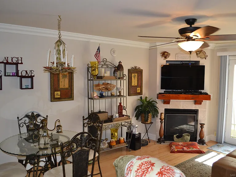1220 Seacoast Dr #6 — Photo 8
