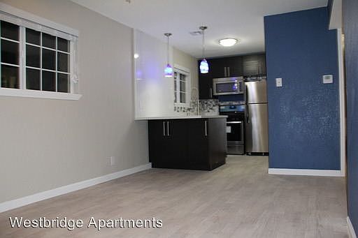 4th image of 109 E Quincy St APT 14