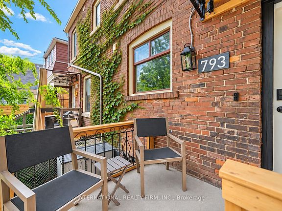 3rd image of 793 Dufferin St