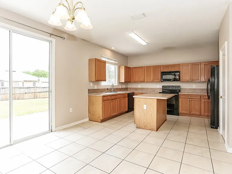 2300 Justin Lake Dr — Photo 9